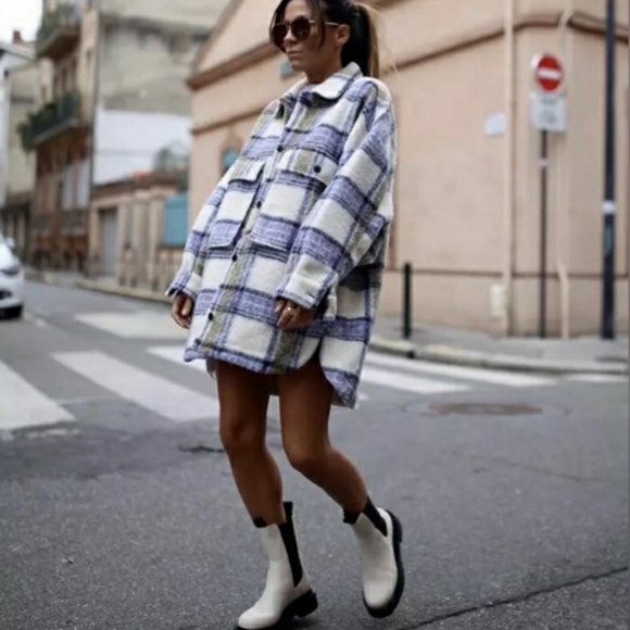 H&M Shoes - H&M Chelsea platform boots